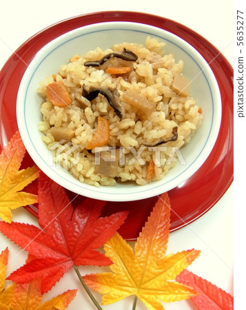 煮熟的米飯 5635277