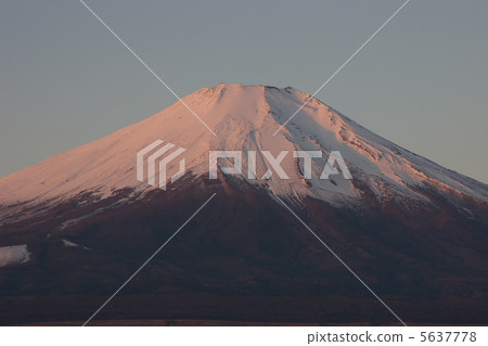 山中湖的富士山8 5637778
