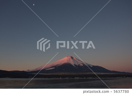 從山中湖出發的富士山10 5637780