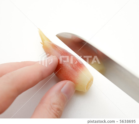 切牛奶 切牛奶 5638695