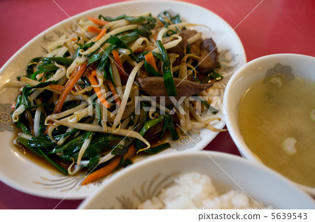 攪拌肥瘦的香草 5639543