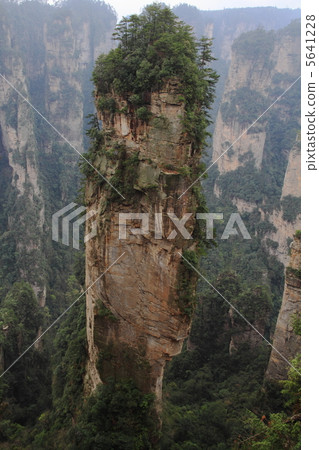 Buddha of Wuling Sources (Zhangjiajie city, Hunan Province, China) Buddha of Wuling Sources (Zhangjiajie city, Hunan Province, China) 5641228