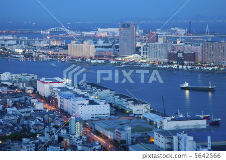 黎明的大阪灣地區 5642566