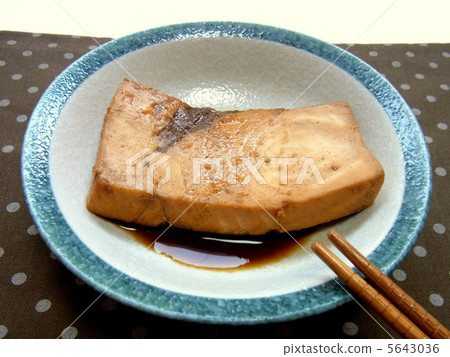 煮沸的魚菜箭魚內圓角 5643036