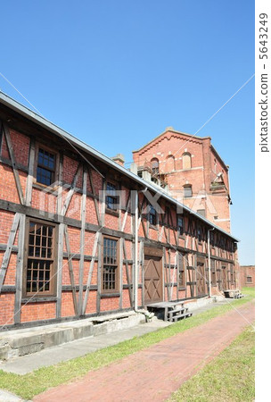 Handa Red Block Building 5643249