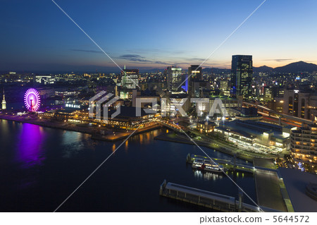 Kobe port night view 5644572