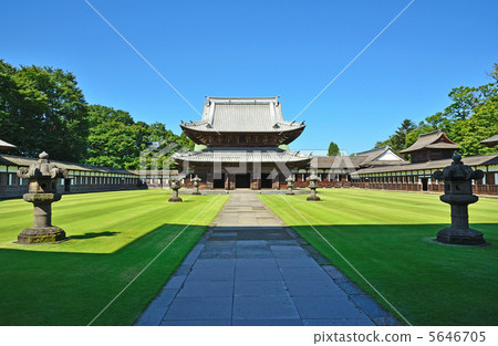 高岡步行·Zuiryuji佛寺 高岡步行·Zuiryuji佛寺 5646705