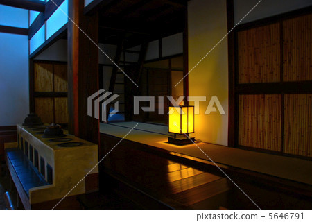 Uphill stile / lantern (Korin Mansion / MOA Museum of Art / Momoyama-cho, Atami City, Shizuoka Prefecture) 5646791