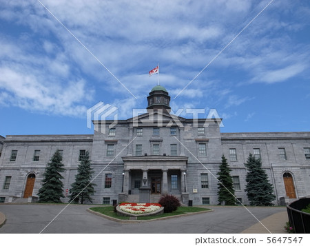 schoolhouse, school building, college 5647547
