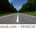 A straight road 5648239