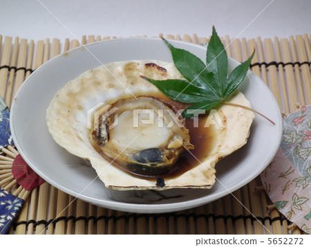 Grilled scallops 5652272