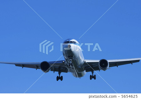 Jet passenger plane Jet passenger plane 5654625