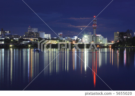Night view of Senba lake Night view of Senba lake 5655020