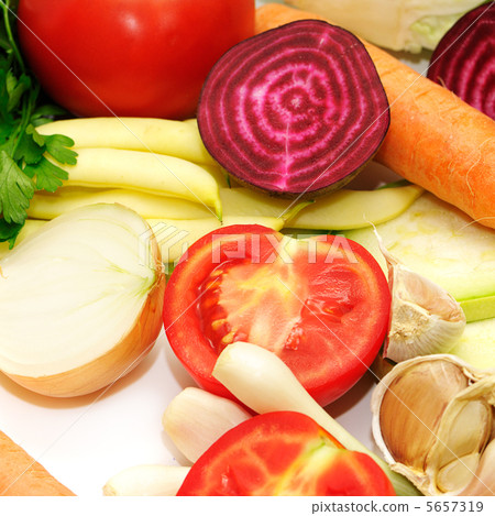 fruits and vegetables 5657319