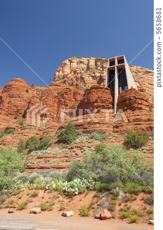 Holy Cross Chapel 5658681