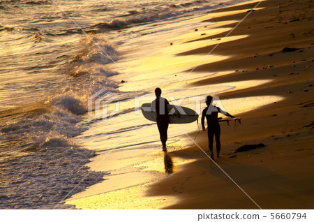 surfer surfer 5660794