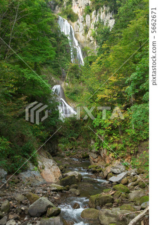 Hagoromo Falls 5662671