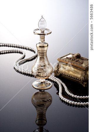 女裝配飾形象 女裝配飾形象 5663486