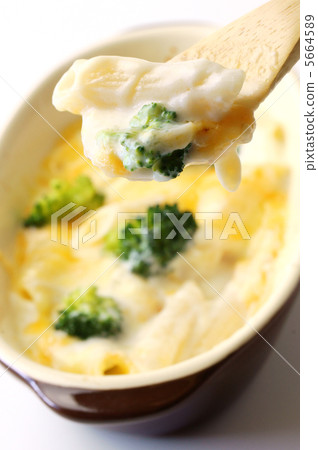 Penne gratin Penne gratin 5664589