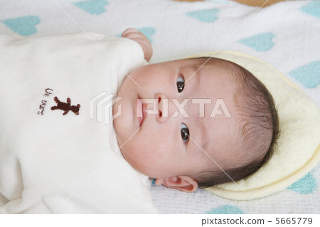 Boy with camera 5665779