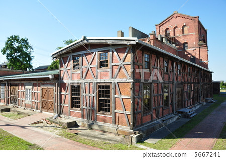 半達紅座大廈 5667241