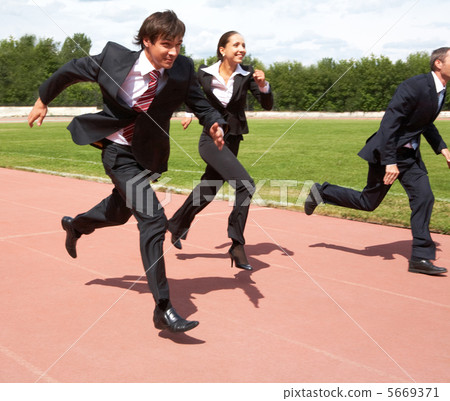 Running Running 5669371