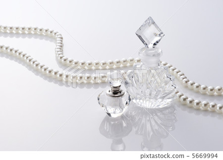 Women's Accessories Women's Accessories 5669994