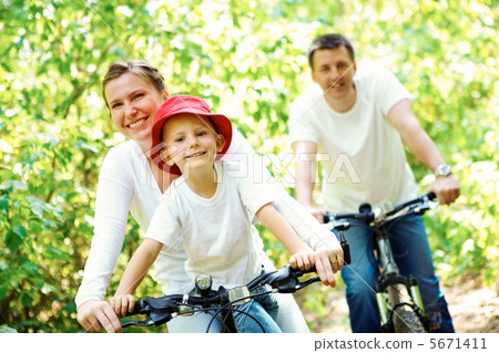 Happy leisure 5671411