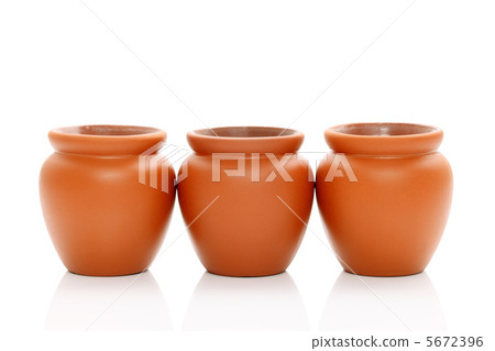 pot 5672396