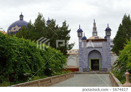 China · Xinjiang Uighur Autonomous Region Kashugar Yusuf · Haz · Jazeb tomb 5674817