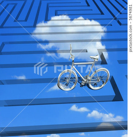 在藍天迷宮的自行車 5674981