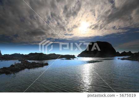 Fukaura Moriyama coastal elephant rock 5675019