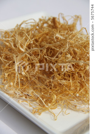 Dried mushrooms Dried mushrooms 5675744