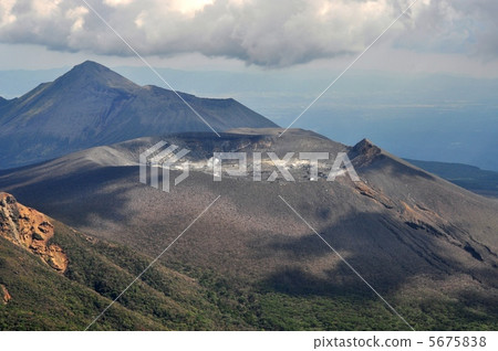 Kirishimayama system Shinkindake and Takachiho Peak 5675838