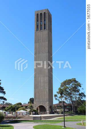 加州大學聖巴巴拉分校 5677035