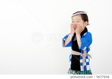 夏天節日的一個女孩 夏天節日的一個女孩 5677856