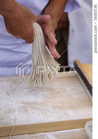Buckwheat noodles Buckwheat noodles 5680536