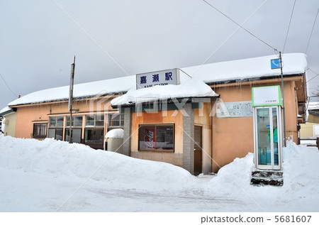 Tsugaru Railway Kase Station Station - Kase edge at Yamazaki Tsugaru Railway Kase Station Station - Kase edge at Yamazaki 5681607