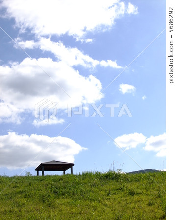 Autumn sky Autumn sky 5686292