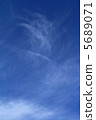 Sky 008 5689071