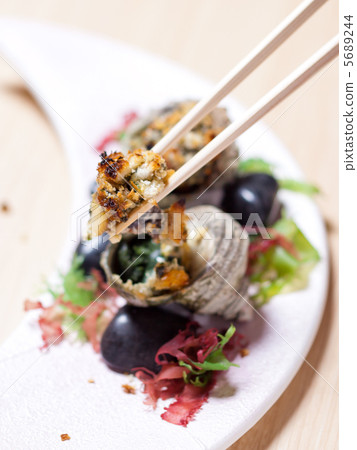 Sasae grilled oven potatoes Escargot style Sasae grilled oven potatoes Escargot style 5689244