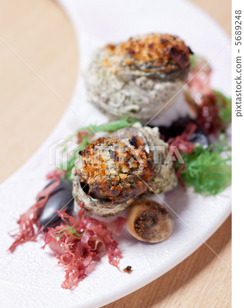 Sasae烤爐土豆Escargot風格 5689248