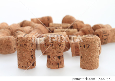 Champagne cork white back 5689839