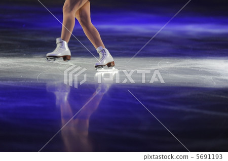 Figure skating 5691193