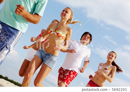 Running friends Running friends 5692201