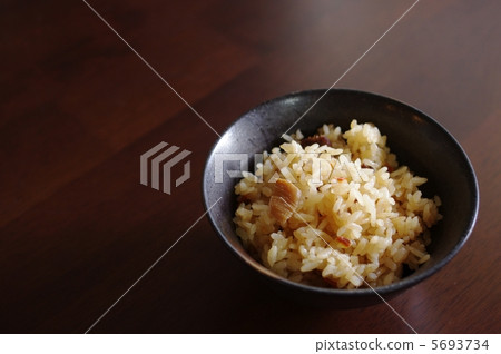 cooked rice cooked rice 5693734