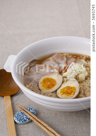 拉麵 拉麵 5693745