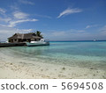 The sea of Maldives 5694508