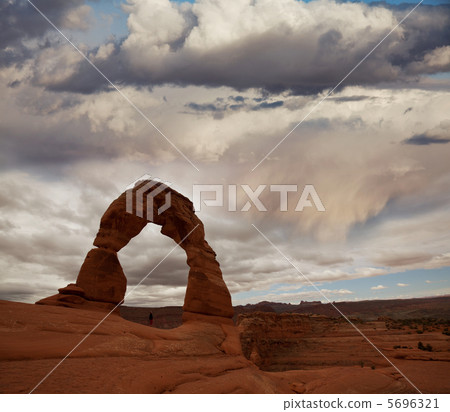 Arch Arch 5696321