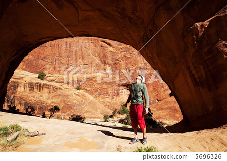 Arch Arch 5696326